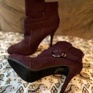 burgundy dress heals